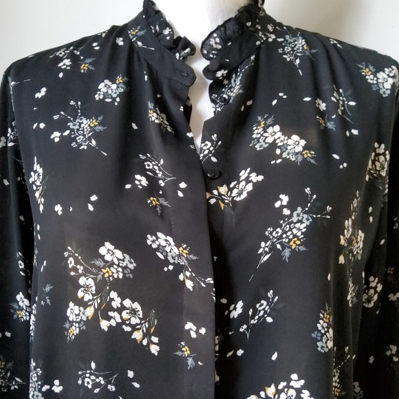 H&M Black Floral Print Blouse - Picture 5 of 12